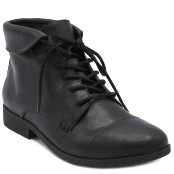 NWOB Gloria Vanderbilt Women's Claudette Ankle Boot Dark Academia Black Gothic 9 - Picture 1 of 6